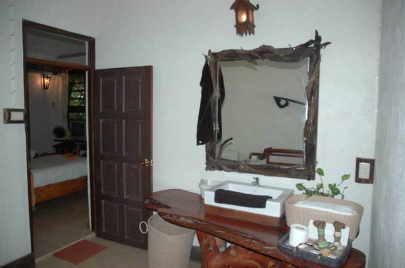 Momchailai Forest Retreat Kanchanaburi Bagian luar foto