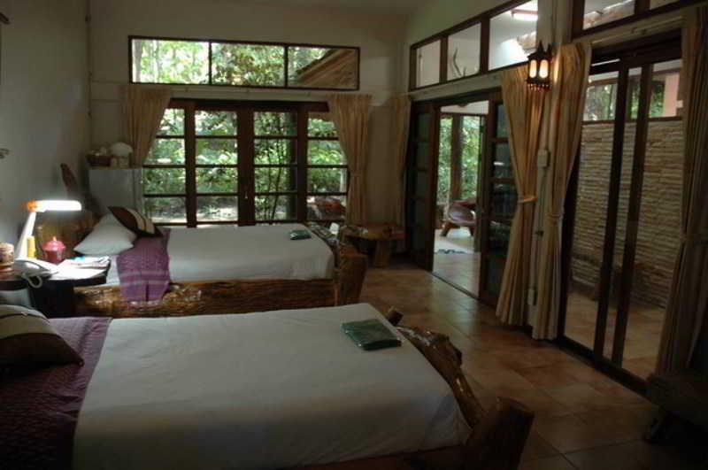 Momchailai Forest Retreat Kanchanaburi Bagian luar foto